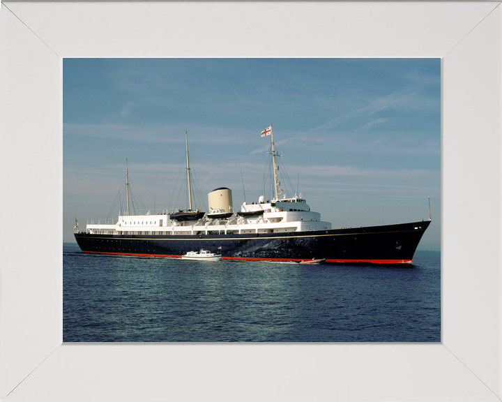 HMY Britannia Royal Yacht Starboard View Photo Print - Posters, Prints, & Visual Artwork - by Hampshire Prints (image 5 of 9)