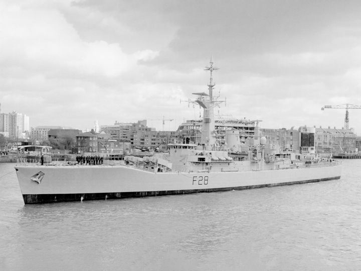 HMS Cleopatra (F28) Royal Navy Leander Class Frigate Entering Port Photo Print Wall Art Decor Posters, Prints, & Visual Artwork Hampshire Prints 6 x 4 No Frame No