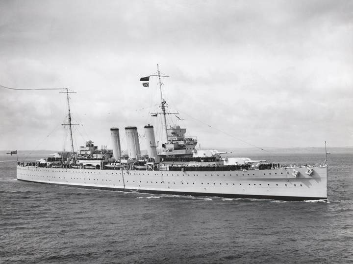 HMS Cornwall (56) Royal Navy County Class Heavy Cruiser Starboard View Photo Print Wall Art Decor Posters, Prints, & Visual Artwork Hampshire Prints 6 x 4 No Frame No