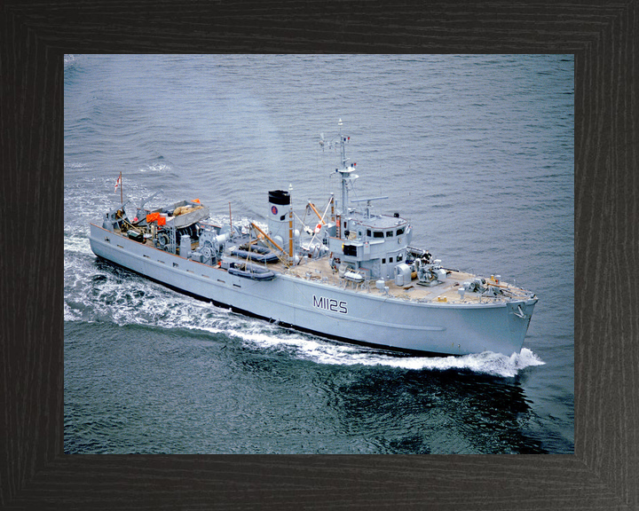 HMS Cuxton M1125 Ton Class Minesweeper Photo Print - by Hampshire Prints (image 3 of 9)