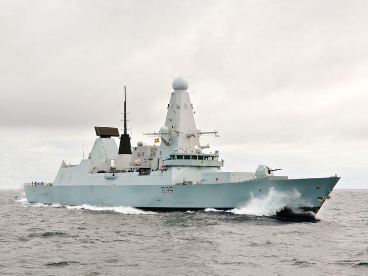 HMS Dragon (D35) Royal Navy Type 45 Destroyer Underway Starboard View Photo Print Wall Art Decor Posters, Prints, & Visual Artwork Hampshire Prints 6 x 4 No Frame No