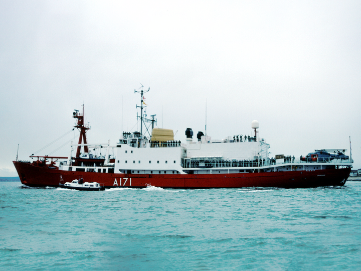 HMS Endurance (A171) Royal Navy Ice Breaker Patrol Ship Port Beam View Photo Print Wall Art Decor - Posters, Prints, & Visual Artwork - by Hampshire Prints (image 1 of 9)