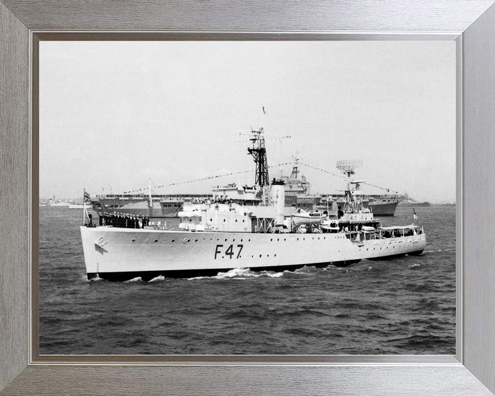 HMS Fleetwood (F47) Royal Navy Grimsby Class Sloop Port Side View Photo Print Wall Art Decor - Posters, Prints, & Visual Artwork - by Hampshire Prints (image 7 of 9)