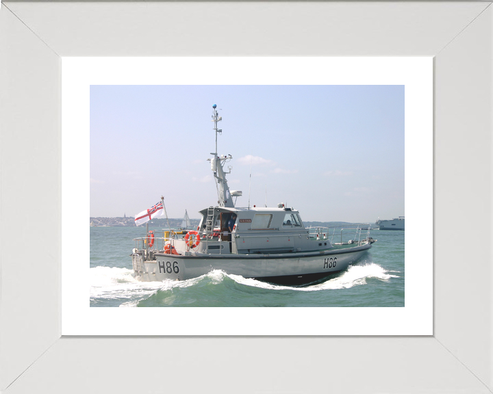 HMS Gleaner (H86) Royal Navy Survey Motor Launch Starboard View Photo Print Wall Art Decor - Posters, Prints, & Visual Artwork - by Hampshire Prints (image 4 of 9)