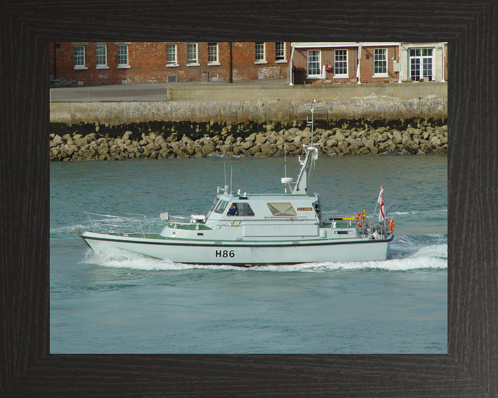 HMS Gleaner (H86) Royal Navy Survey Motor Launch Leaving Portsmouth Photo Print Wall Art Decor - Posters, Prints, & Visual Artwork - by Hampshire Prints (image 3 of 9)