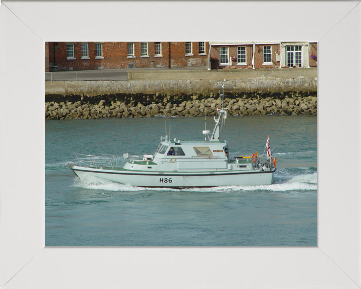 HMS Gleaner (H86) Royal Navy Survey Motor Launch Leaving Portsmouth Photo Print Wall Art Decor - Posters, Prints, & Visual Artwork - by Hampshire Prints (image 5 of 9)