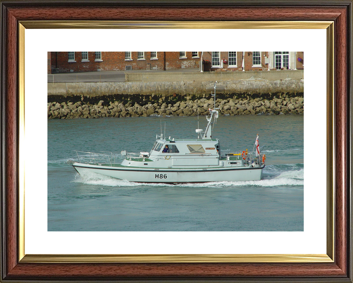 HMS Gleaner (H86) Royal Navy Survey Motor Launch Leaving Portsmouth Photo Print Wall Art Decor - Posters, Prints, & Visual Artwork - by Hampshire Prints (image 8 of 9)