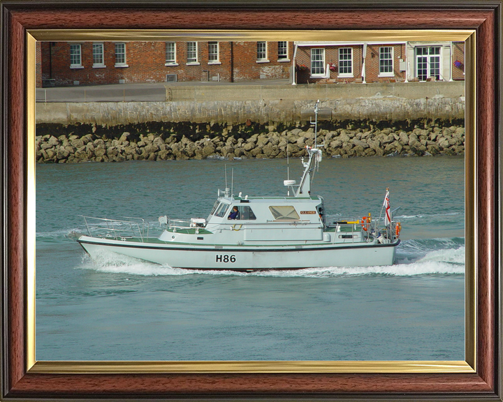 HMS Gleaner (H86) Royal Navy Survey Motor Launch Leaving Portsmouth Photo Print Wall Art Decor - Posters, Prints, & Visual Artwork - by Hampshire Prints (image 9 of 9)