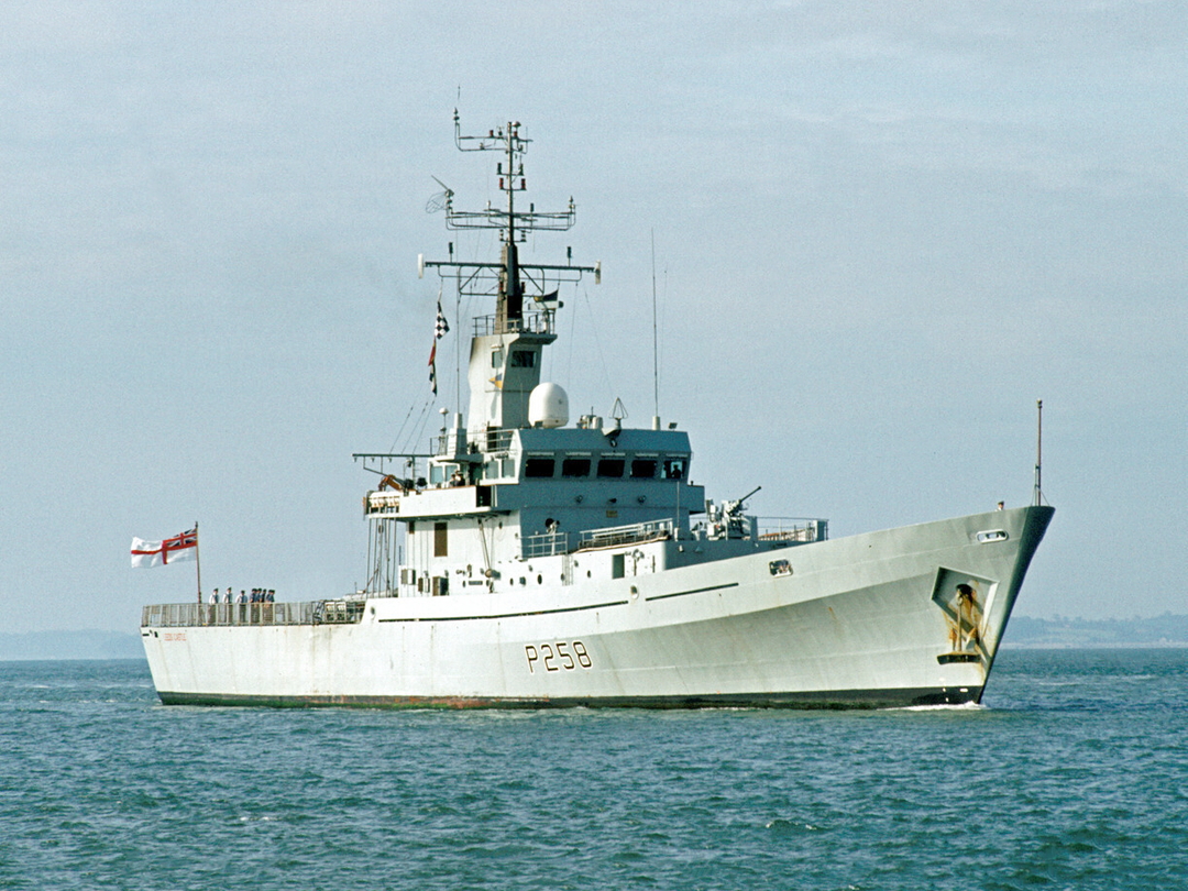 HMS Leeds Castle P258 Castle Class Patrol Vessel 1984 Photo Print - Posters, Prints, & Visual Artwork - by Hampshire Prints (image 1 of 9)
