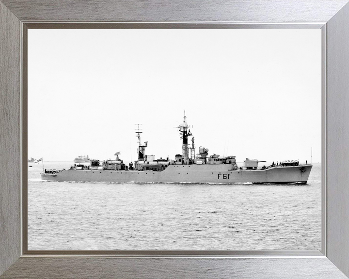 HMS Llandaff F61 Salisbury Class Frigate 1966 Photo Print - Posters, Prints, & Visual Artwork - by Hampshire Prints (image 7 of 9)