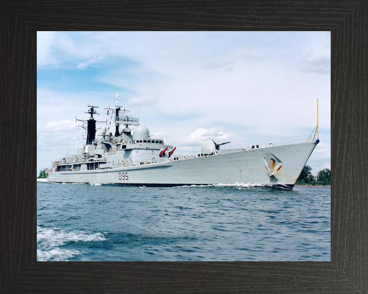 HMS Manchester D95 Type 42 Destroyer Low Starboard View Photo Print - Posters, Prints, & Visual Artwork - by Hampshire Prints (image 3 of 9)