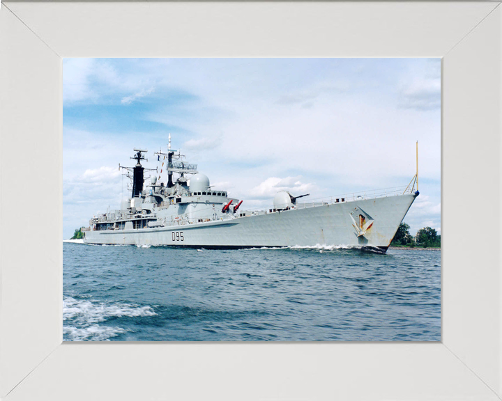 HMS Manchester D95 Type 42 Destroyer Low Starboard View Photo Print - Posters, Prints, & Visual Artwork - by Hampshire Prints (image 5 of 9)