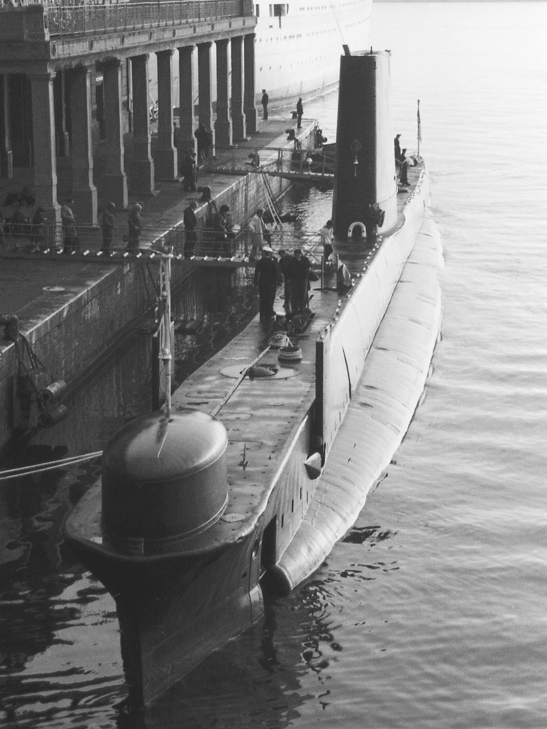 HMS Orpheus S11 Oberon Class Submarine 1986 Genoa