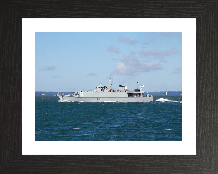 HMS Pembroke M107 Sandown Class Minehunter May 2005 Photo Print - Posters, Prints, & Visual Artwork - by Hampshire Prints (image 2 of 9)
