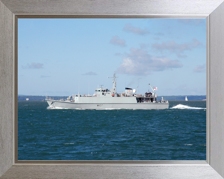 HMS Pembroke M107 Sandown Class Minehunter May 2005 Photo Print - Posters, Prints, & Visual Artwork - by Hampshire Prints (image 7 of 9)