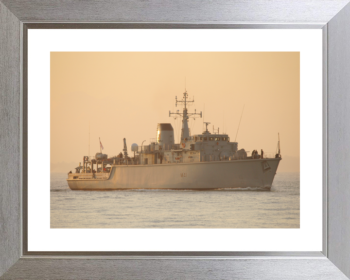 HMS Quorn M41 Hunt Class Minehunter Photo Print - Posters, Prints, & Visual Artwork - by Hampshire Prints (image 6 of 9)
