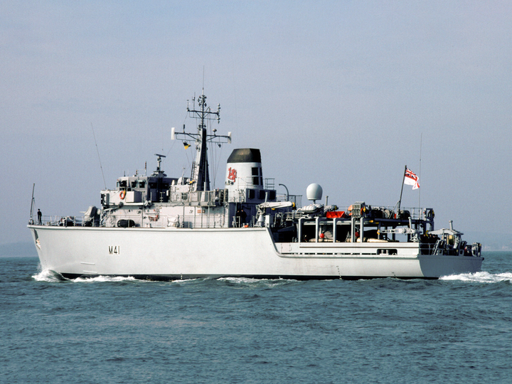 HMS Quorn M41 Hunt Class Minehunter May 1996 Photo Print - Posters, Prints, & Visual Artwork - by Hampshire Prints (image 1 of 9)