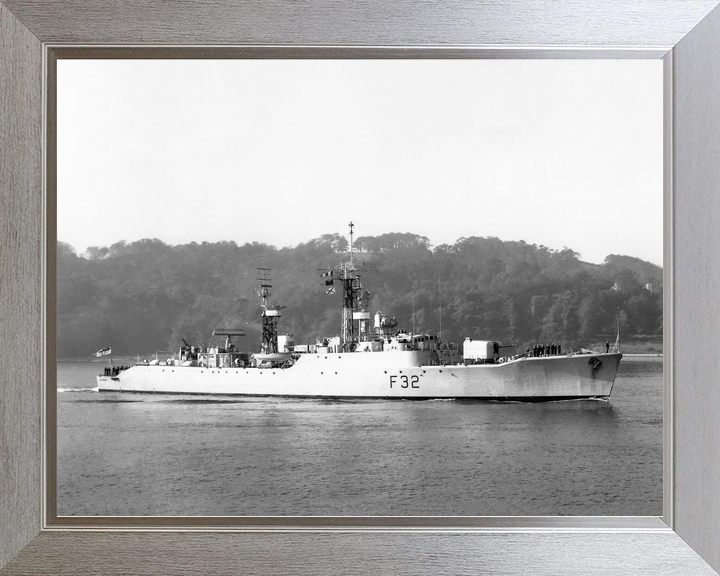 HMS Salisbury F32 Salisbury Class Frigate 1957 Photo Print - Posters, Prints, & Visual Artwork - by Hampshire Prints (image 7 of 9)