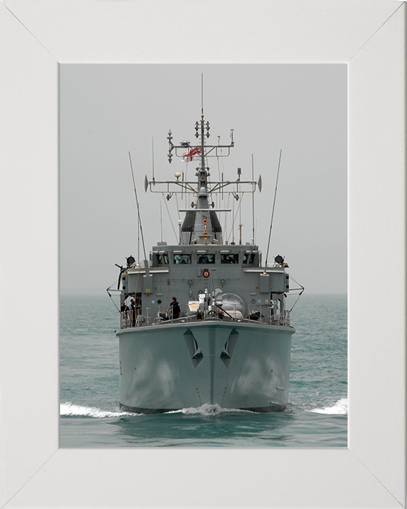 HMS Atherstone (M38) Photo Print - At Sea 2009 - Royal Navy Hunt Class Mine Warfare Vessel Hampshire Prints 10 x 8 White Frame No