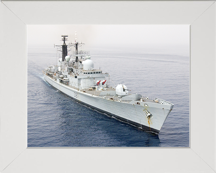 HMS Edinburgh (D97) Royal Navy Type 42 Destroyer High Starboard Bow View at sea Photo Print Wall Art Decor Posters, Prints, & Visual Artwork Hampshire Prints 10 x 8 White Frame No