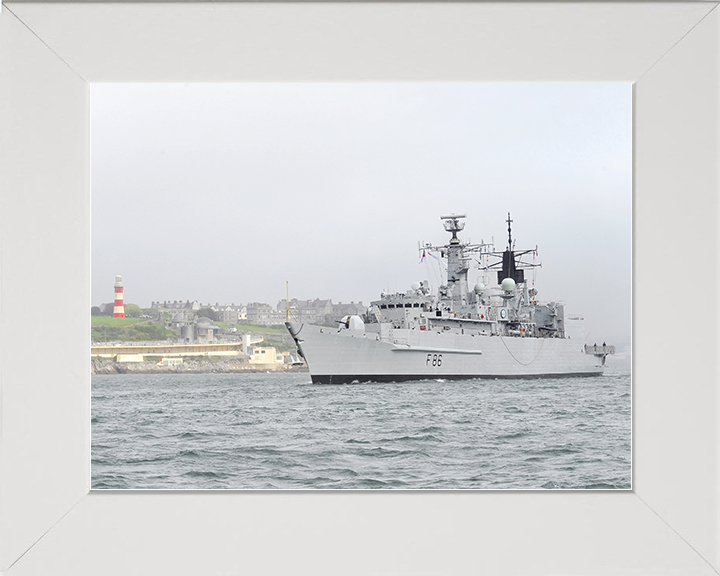 HMS Campbeltown (F86) Royal Navy Type 22 Frigate Entering Plymouth Photo Print Wall Art Decor Posters, Prints, & Visual Artwork Hampshire Prints 10 x 8 White Frame No