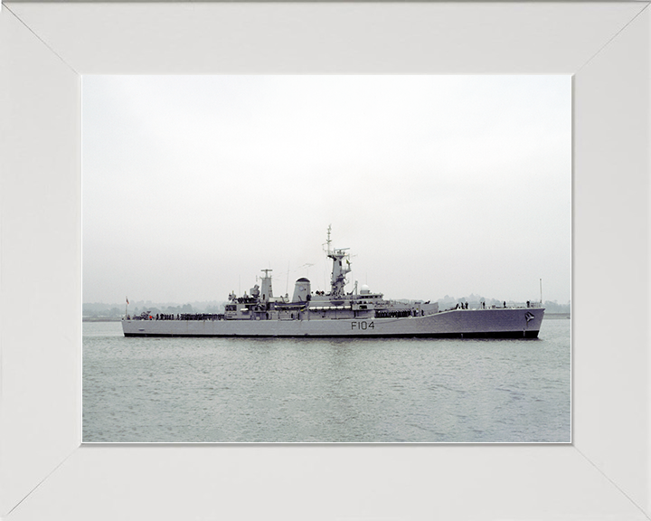HMS Dido (F104) Royal Navy Leander Class Frigate Low Starboard Beam View Photo Print Wall Art Decor Posters, Prints, & Visual Artwork Hampshire Prints 10 x 8 White Frame No