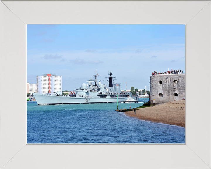 HMS Edinburgh D97 Type 42 Destroyer 25 May 2011