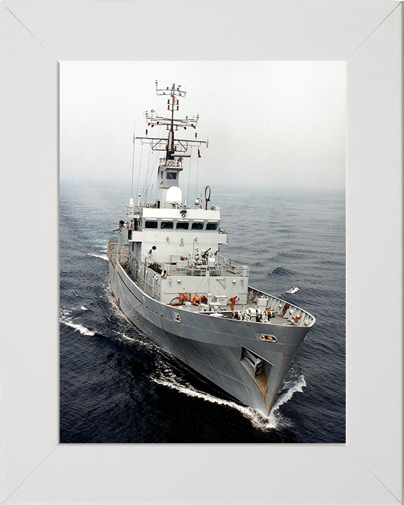 HMS Leeds Castle (P258) Photo Print - At sea 2002 - Royal Navy Castle Class Patrol Vessel (Copy) Hampshire Prints 10 x 8 White Frame No