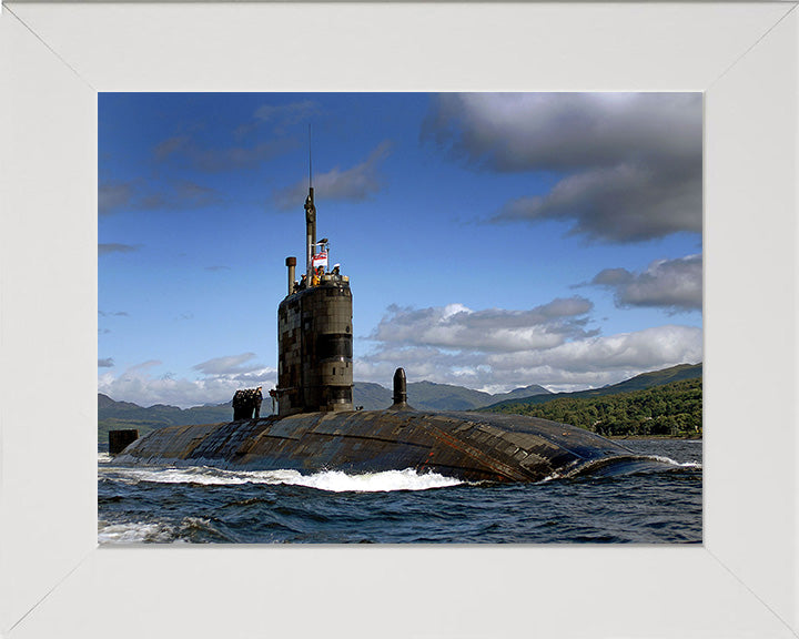 HMS Superb S109 Submarine | Photo Print | Framed Print | Swiftsure Class | Royal Navy Hampshire Prints