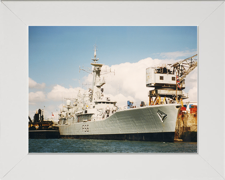 HMS Argonaut (F56) Royal Navy Leander Class Frigate Alongside Photo Print Wall Art Decor Posters, Prints, & Visual Artwork Hampshire Prints 10 x 8 White Frame No