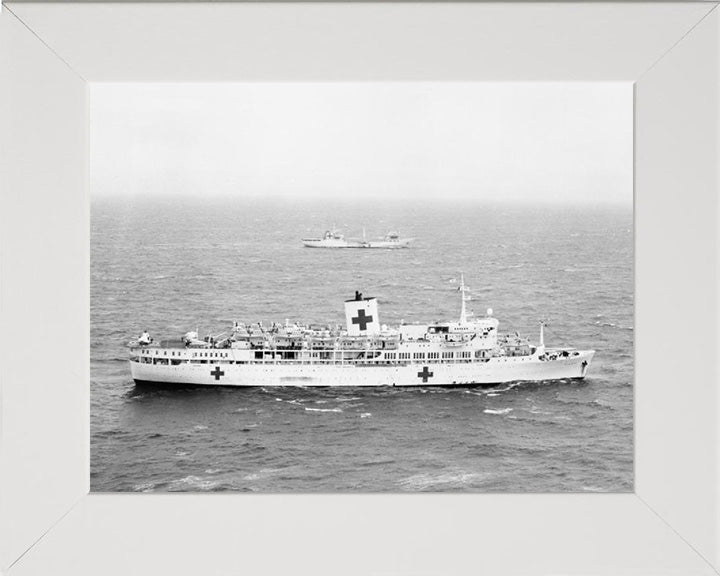 SS Uganda | Photo Print | Framed Print | Poster | Hospital Ship | Royal Navy Hampshire Prints