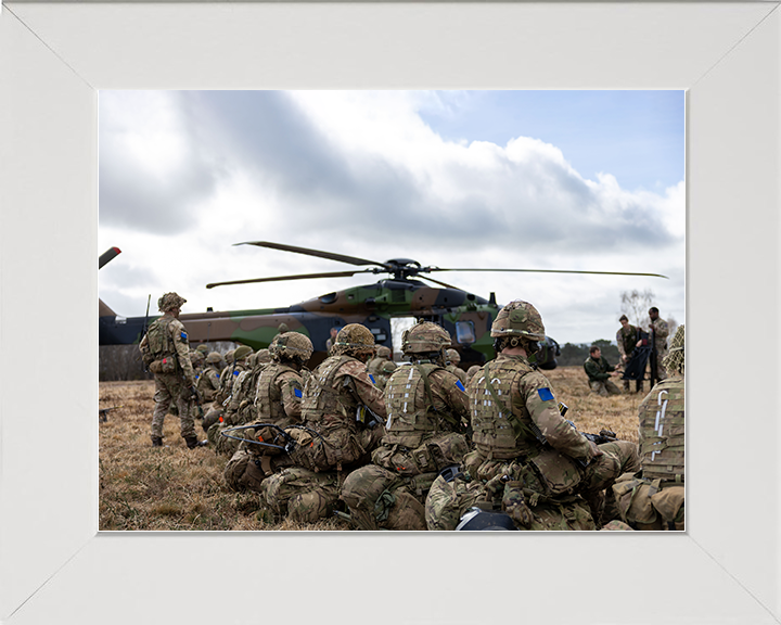 British Army Parachute Regiment Soldiers with French Caiman Helicopter Photo Print Wall Art Poster Posters, Prints, & Visual Artwork Hampshire Prints 10 x 8 White Frame No