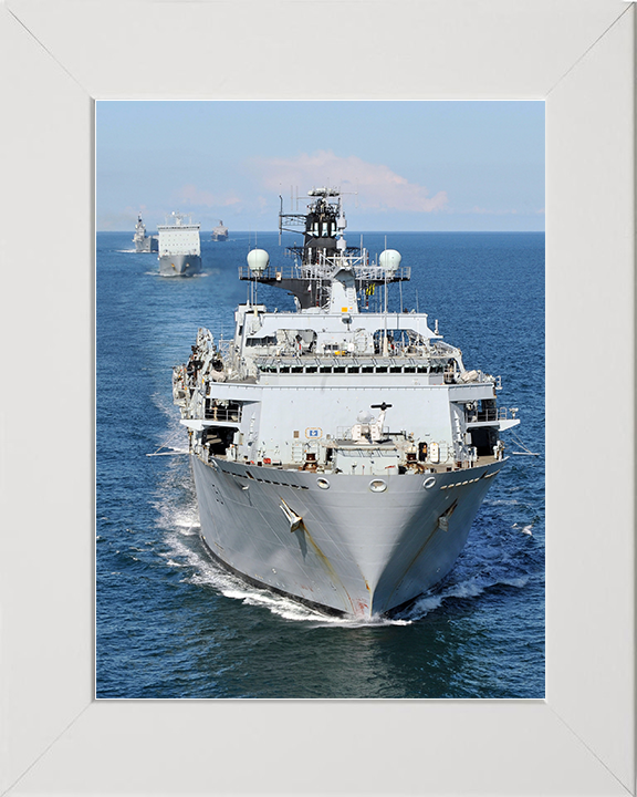 HMS Bulwark (L15) Royal Navy Albion Class Amphibious Ship Joint Warrior 2012 Photo Print Wall Art Decor Posters, Prints, & Visual Artwork Hampshire Prints 10 x 8 White Frame No