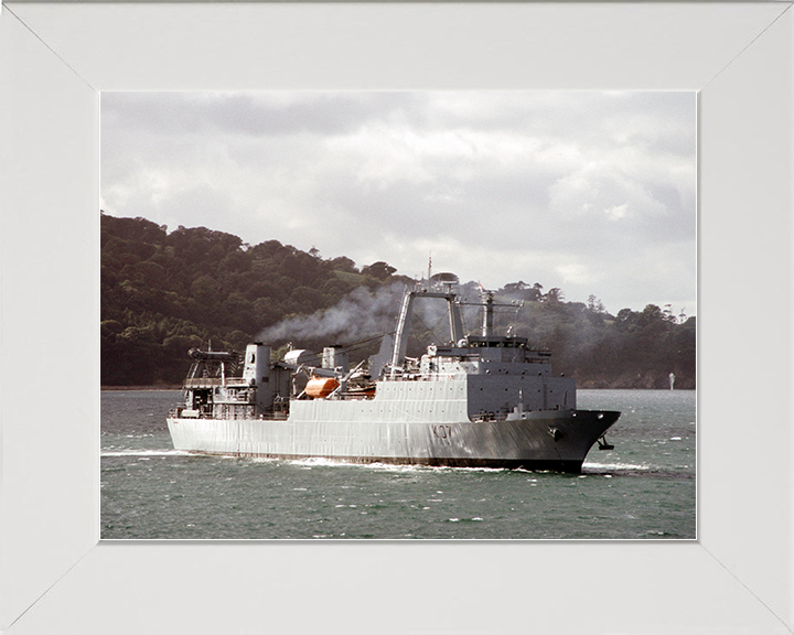 HMS Challenger (K07) Royal Navy Diving Support Vessel Starboard View Photo Print Wall Art Decor Posters, Prints, & Visual Artwork Hampshire Prints 10 x 8 White Frame No