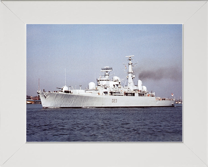 HMS Bristol (D23) Royal Navy Type 82 Destroyer Leaving Portsmouth Photo Print Wall Art Decor Posters, Prints, & Visual Artwork Hampshire Prints 10 x 8 White Frame No