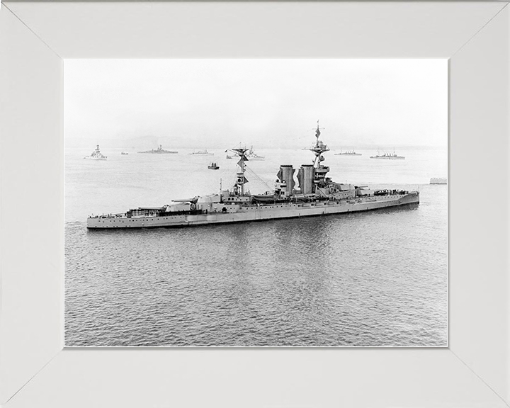 HMS Barham (04) Royal Navy Queen Elizabeth Class Battleship Scapa Flow 1917 Photo Print Wall Art Decor Posters, Prints, & Visual Artwork Hampshire Prints 10 x 8 White Frame No