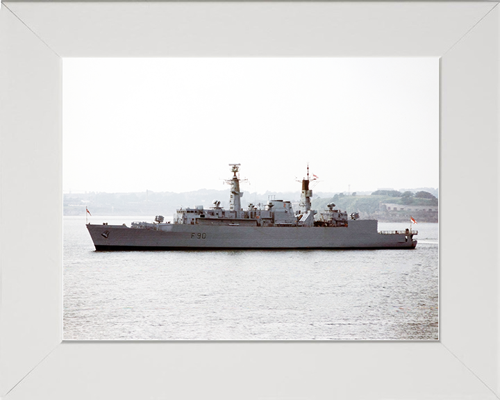 HMS Brilliant (F90) Royal Navy Type 22 Frigate Port Beam View Photo Print Wall Art Decor Posters, Prints, & Visual Artwork Hampshire Prints 10 x 8 White Frame No