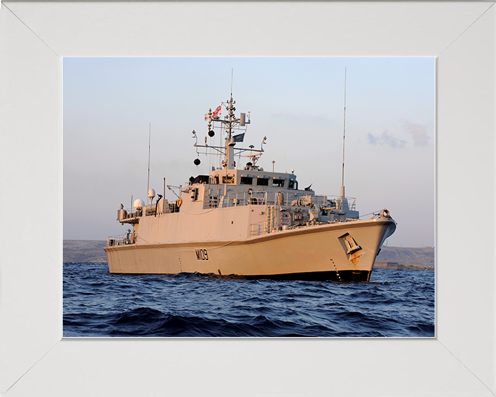 HMS Bangor (M109) Royal Navy Sandown Class Minehunter At Sunset Photo Print Wall Art Decor Posters, Prints, & Visual Artwork Hampshire Prints 10 x 8 White Frame No
