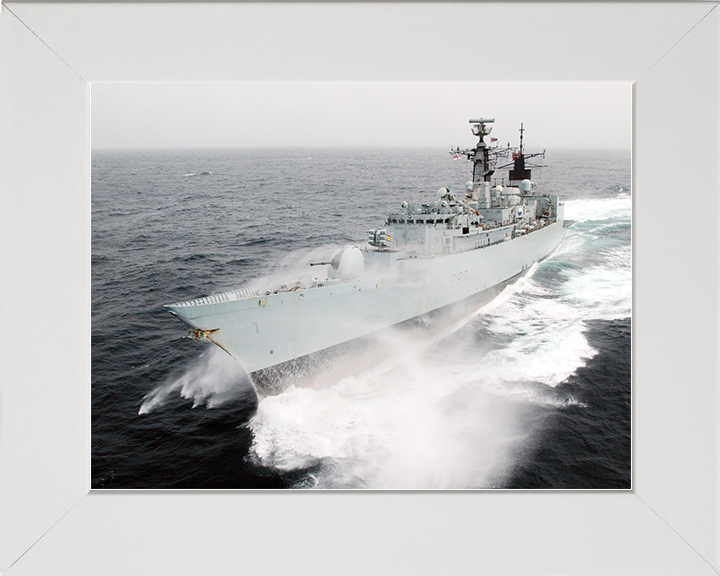 HMS Chatham (F87) Royal Navy Type 22 Frigate At Sea Photo Print Wall Art Decor Posters, Prints, & Visual Artwork Hampshire Prints 10 x 8 White Frame No