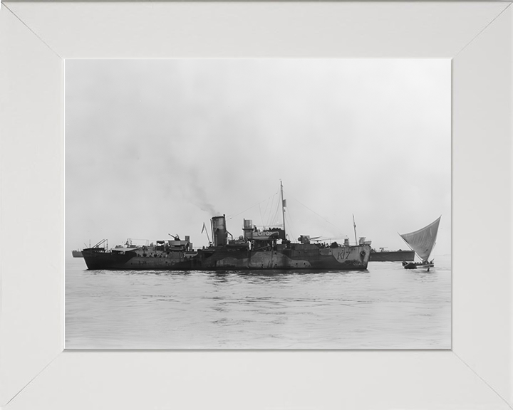 HMS Amaranthus (K17) Photo Print - Starboard View - Royal Navy Flower Class Corvette Hampshire Prints 10 x 8 White Frame No