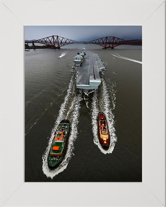 HMS Queen Elizabeth R08 | Photo Print | Framed Print | Queen Elizabeth Class | Aircraft Carrier | Royal Navy Hampshire Prints