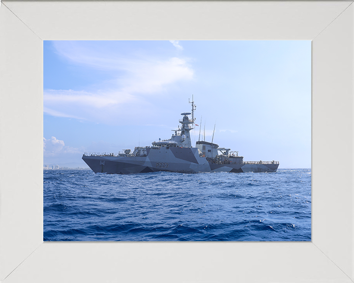HMS Medway (P223) Photo Print - Puerto Rico 2025 - Royal Navy River Class Patrol Vessel Hampshire Prints 10 x 8 White Frame No