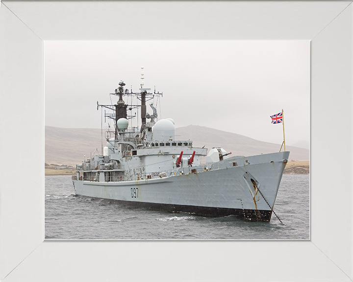 HMS Edinburgh (D97) Royal Navy Type 42 Destroyer Sitting at Anchor Photo Print Wall Art Decor Posters, Prints, & Visual Artwork Hampshire Prints 10 x 8 White Frame No