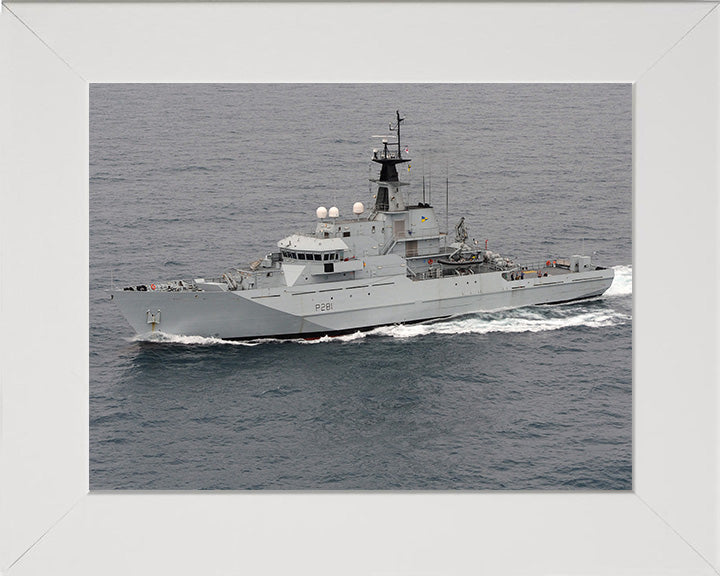 HMS Tyne P281 Royal Navy River class offshore patrol vessel Photo Print or Framed Print - Hampshire Prints