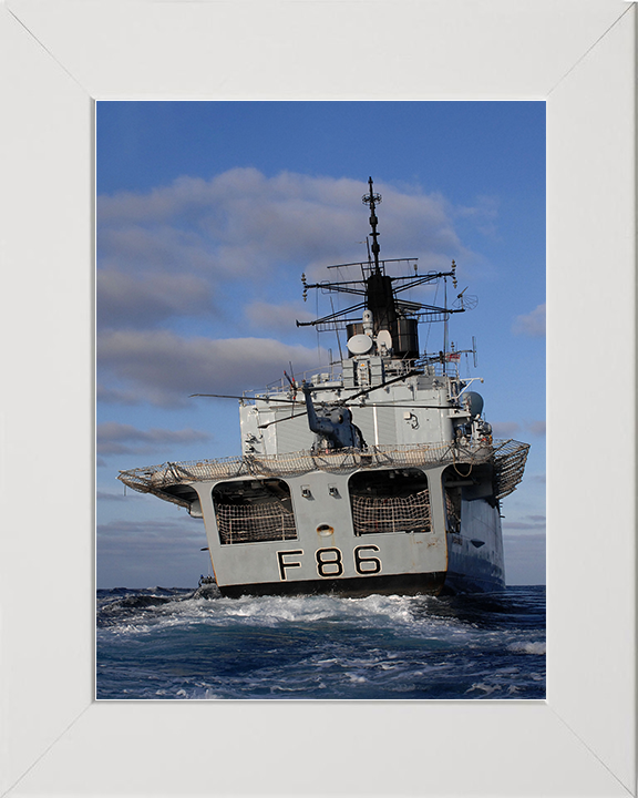 HMS Campbeltown (F86) Royal Navy Type 22 Frigate Stern View Photo Print Wall Art Decor Posters, Prints, & Visual Artwork Hampshire Prints 10 x 8 White Frame No