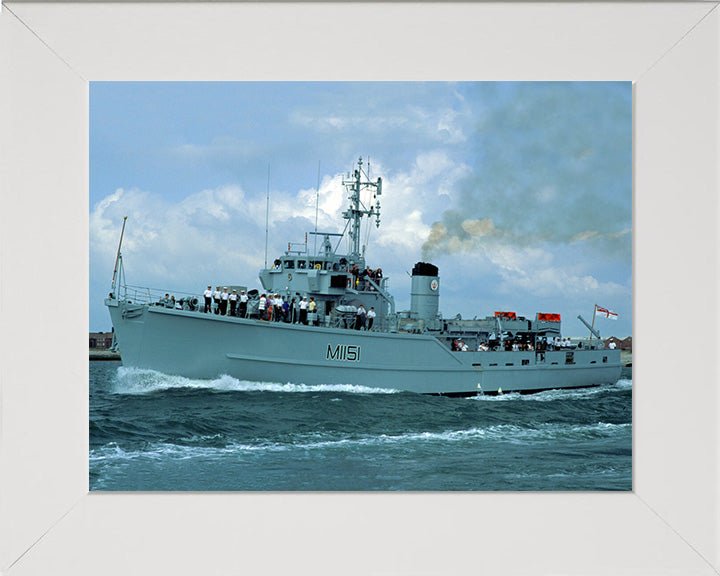 HMS Iveston M1151 | Photo Print | Framed Print | Ton Class | Minesweeper | Royal Navy Hampshire Prints