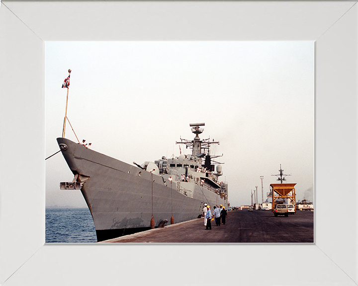 HMS Chatham (F87) Royal Navy Type 22 Frigate Alongside Bahrain 1992 Photo Print Wall Art Decor Posters, Prints, & Visual Artwork Hampshire Prints 10 x 8 White Frame No