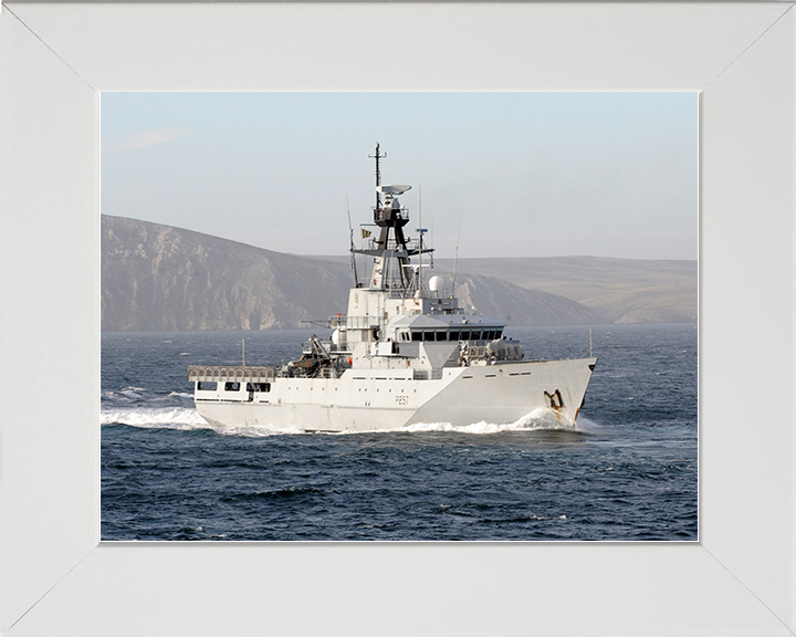 HMS Clyde (P257) Royal Navy River Class Patrol Vessel Low Starboard Bow View Photo Print Wall Art Decor Posters, Prints, & Visual Artwork Hampshire Prints 10 x 8 White Frame No
