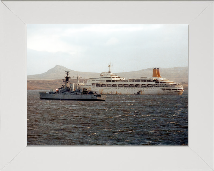 HMS Andromeda (F57) Photo Print - Falklands 1982 - Royal Navy Leander Class Frigate Hampshire Prints 10 x 8 White Frame No