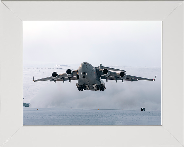 RAF C-17 Globemaster Takeoff Canada 2026 Photo Print Royal Air Force Aircraft Wall Art Aviation Posters, Prints, & Visual Artwork Hampshire Prints 10 x 8 White Frame No